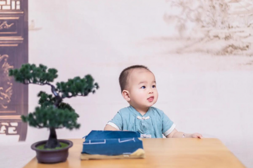 黄山二个月宝宝做哪些训练